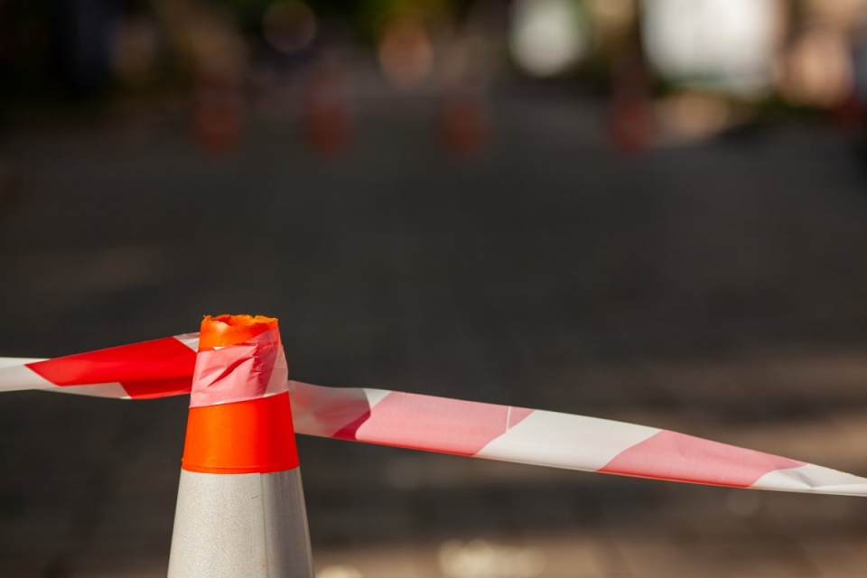 Avspärrningsband och varningskon – Safety Firsts rötter i säkerhetsbranschen
