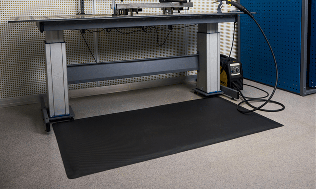 Med rätt placering och underhåll av din industrimatta kan du skapa en mer ergonomisk arbetsplats